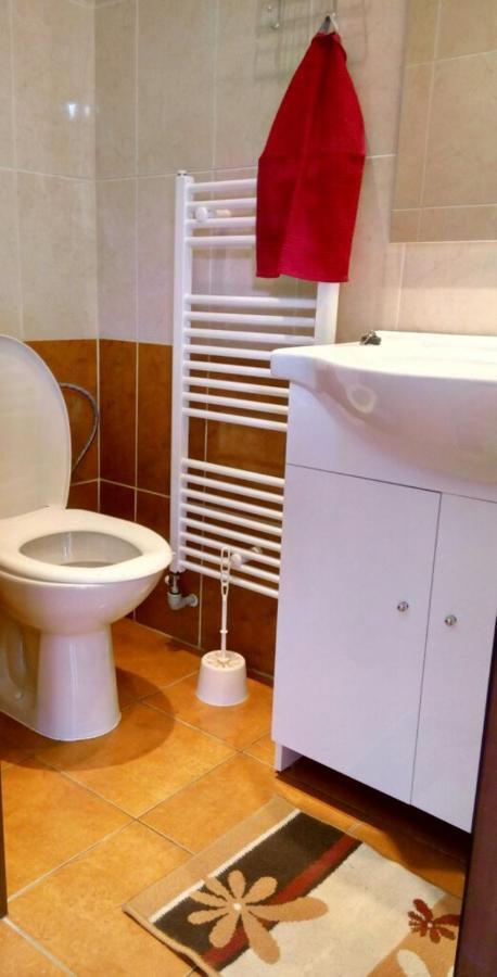 Apartmanovy Dom Red โปดไฮสกา ภายนอก รูปภาพ